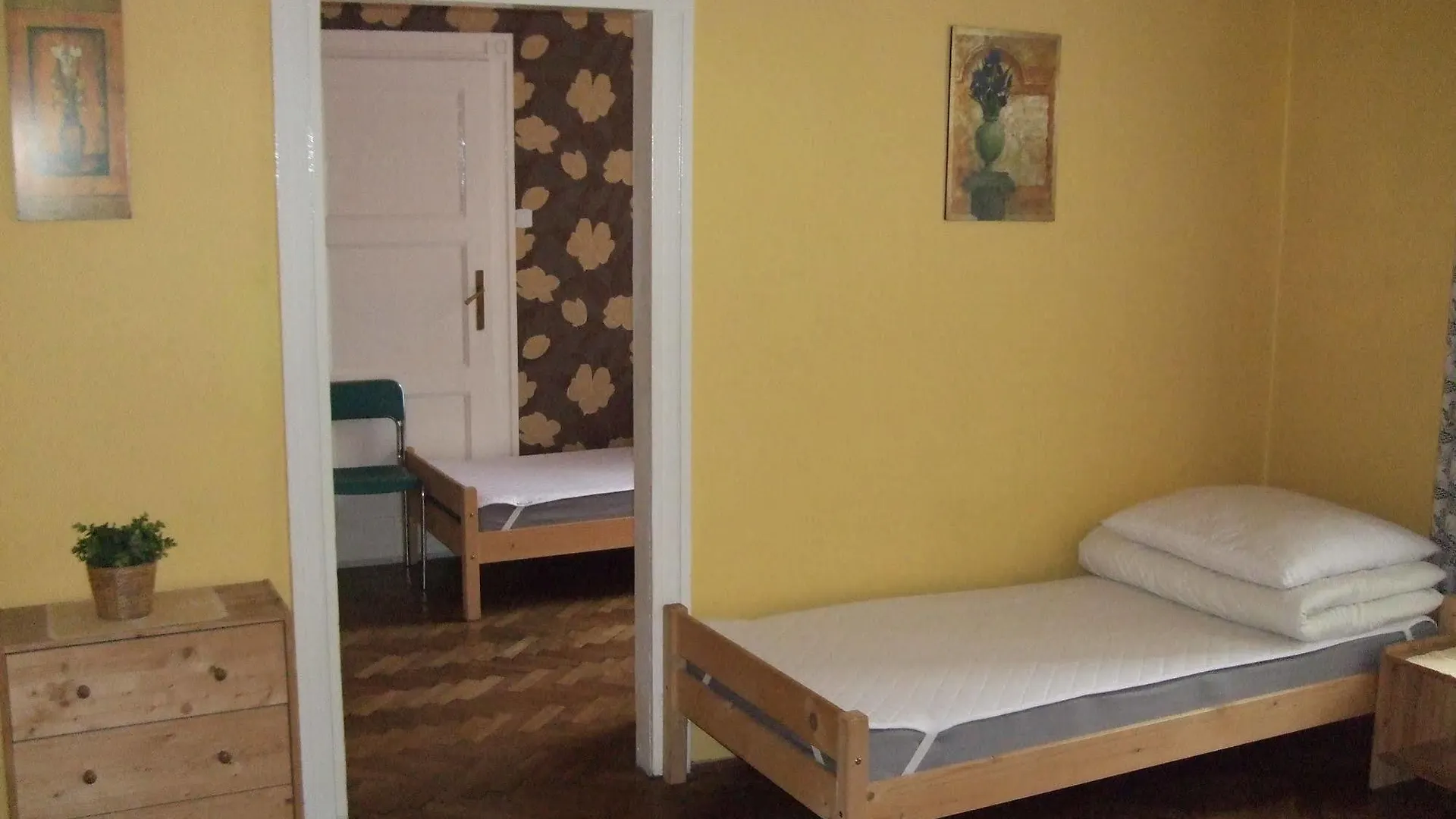 Old Walls Hostel Krakow