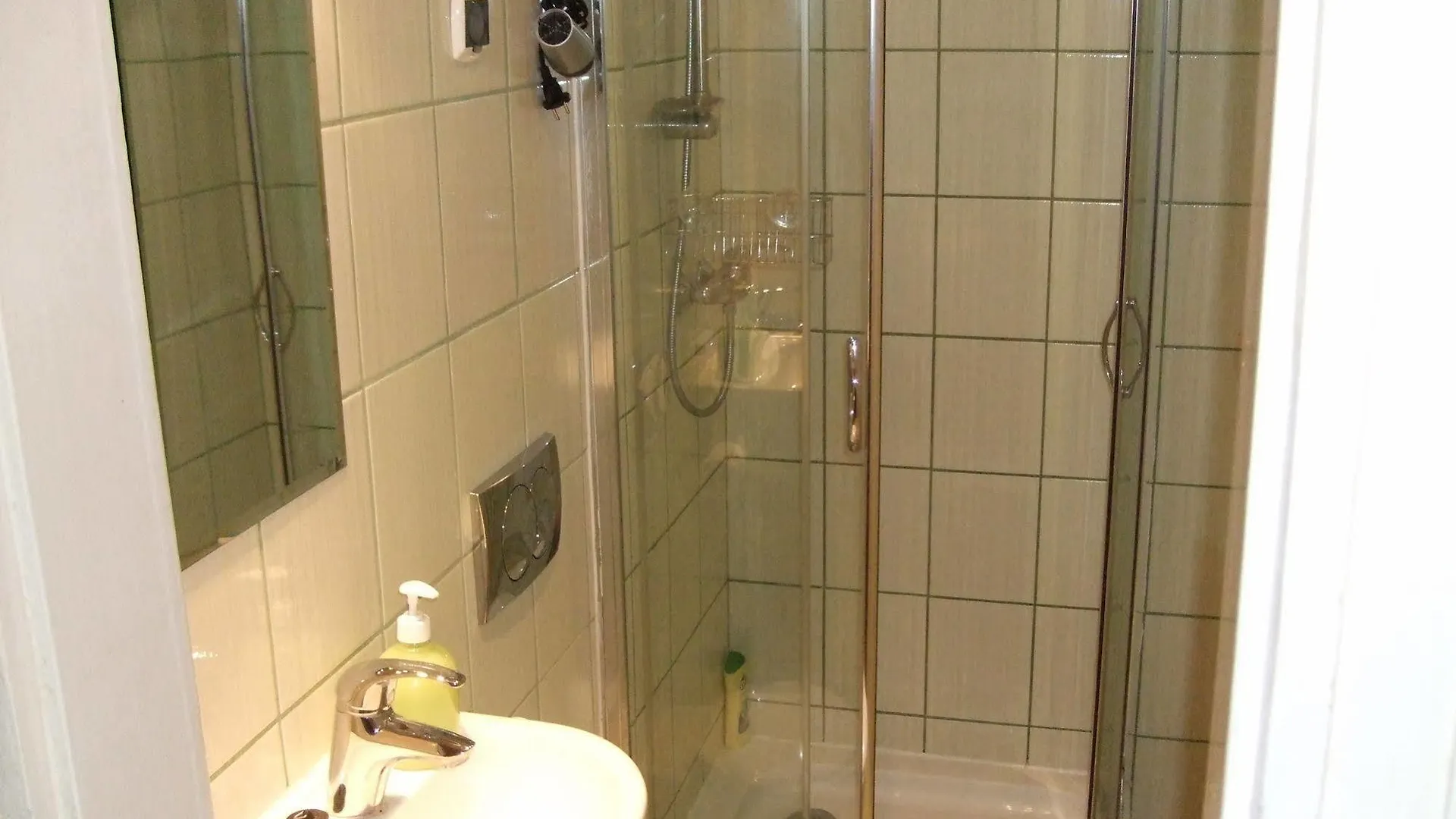 Old Walls Hostel Krasków Πολωνία